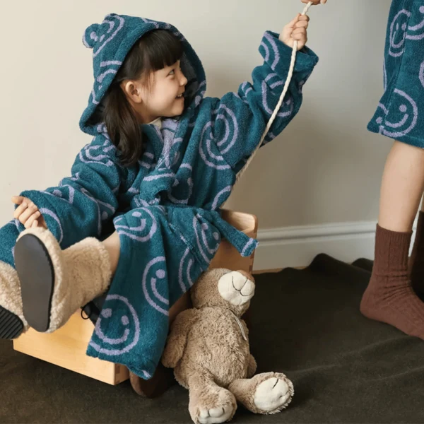 Mysa Kids badjas met capuchon van katoen Smiley Design