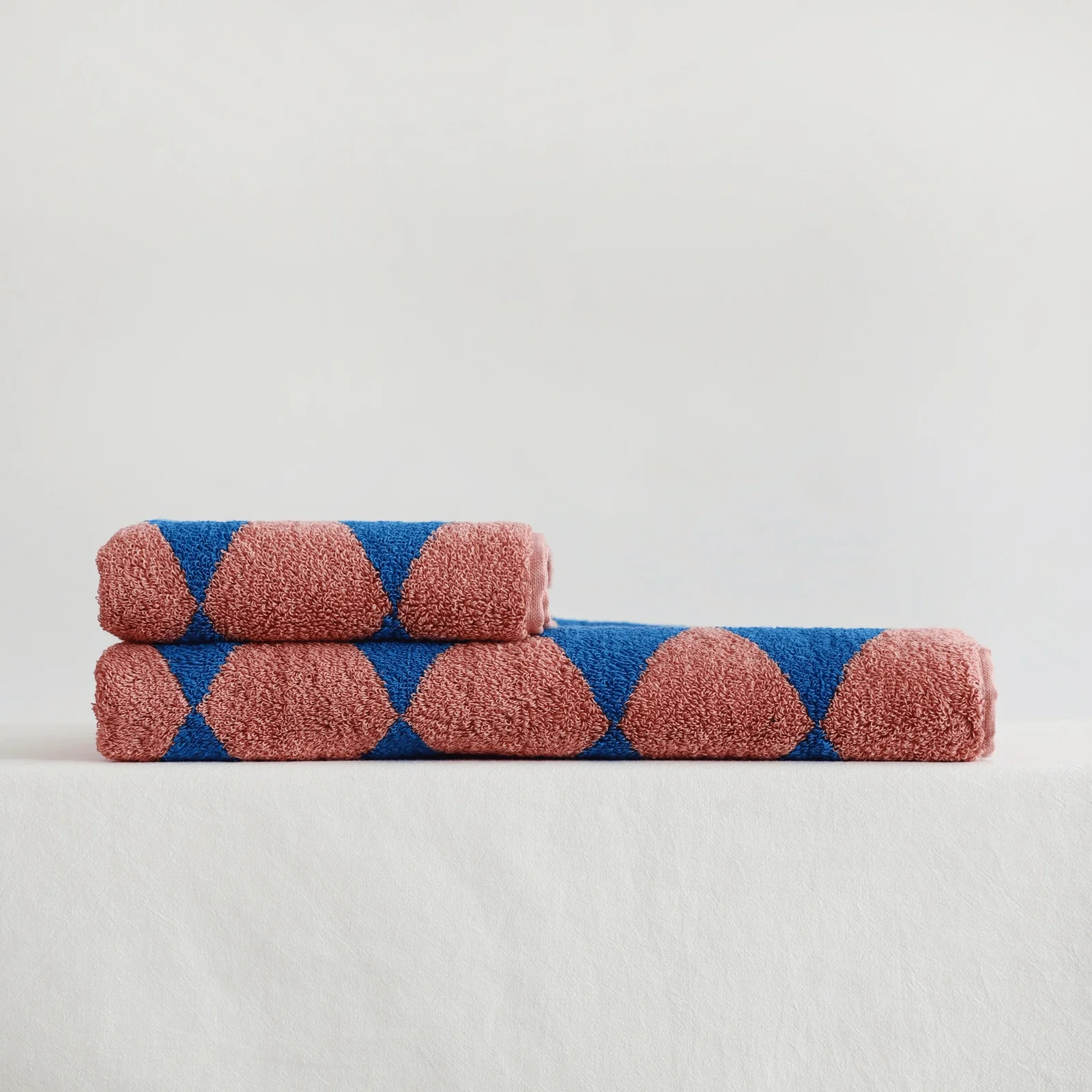 Soft Blue Diamond Cotton Towel — Retro Nordic Style, Face, Bath Towels, Randvik 100%