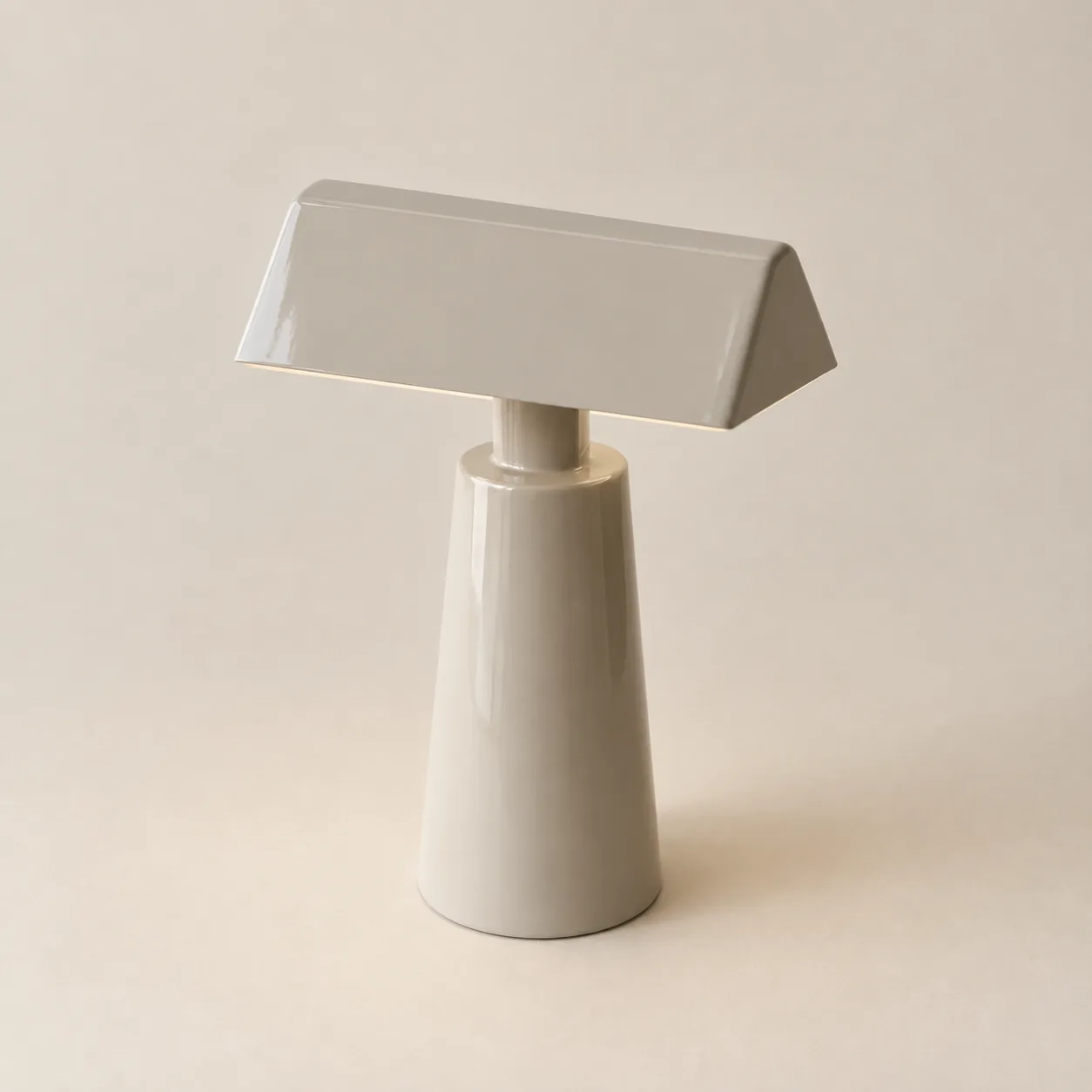 Lyspyra Piramide Touch Lamp met Draadloze Oplader