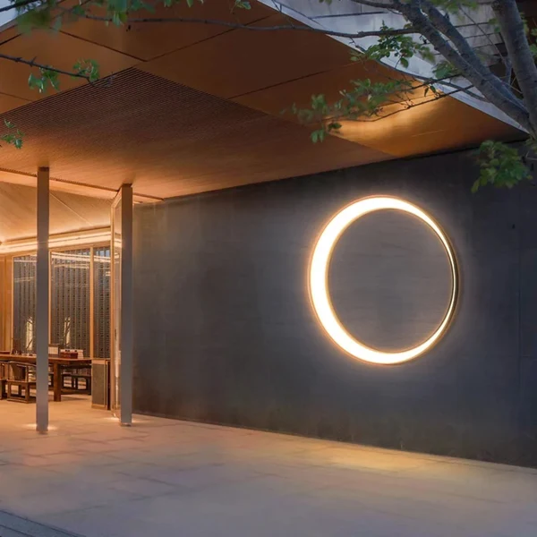 Halvmane Round LED Stainless Outdoor Wall Light