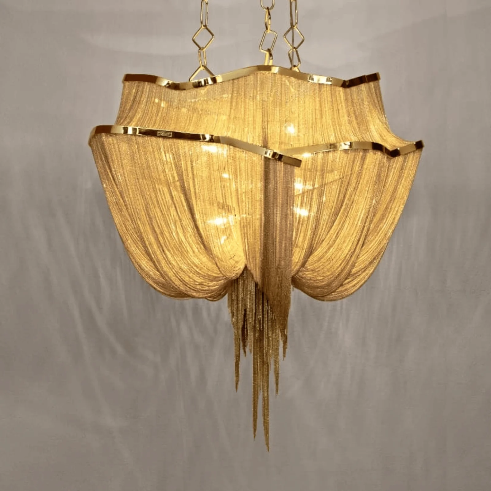 Flovre Gold zweistufiger europäischer Retro-Kronleuchter