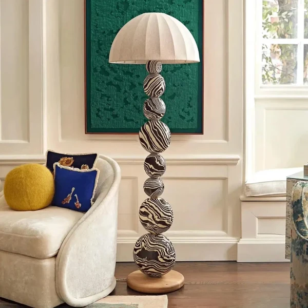 Stokkra Zebra Sculpturale Vloerlamp Houten Voet
