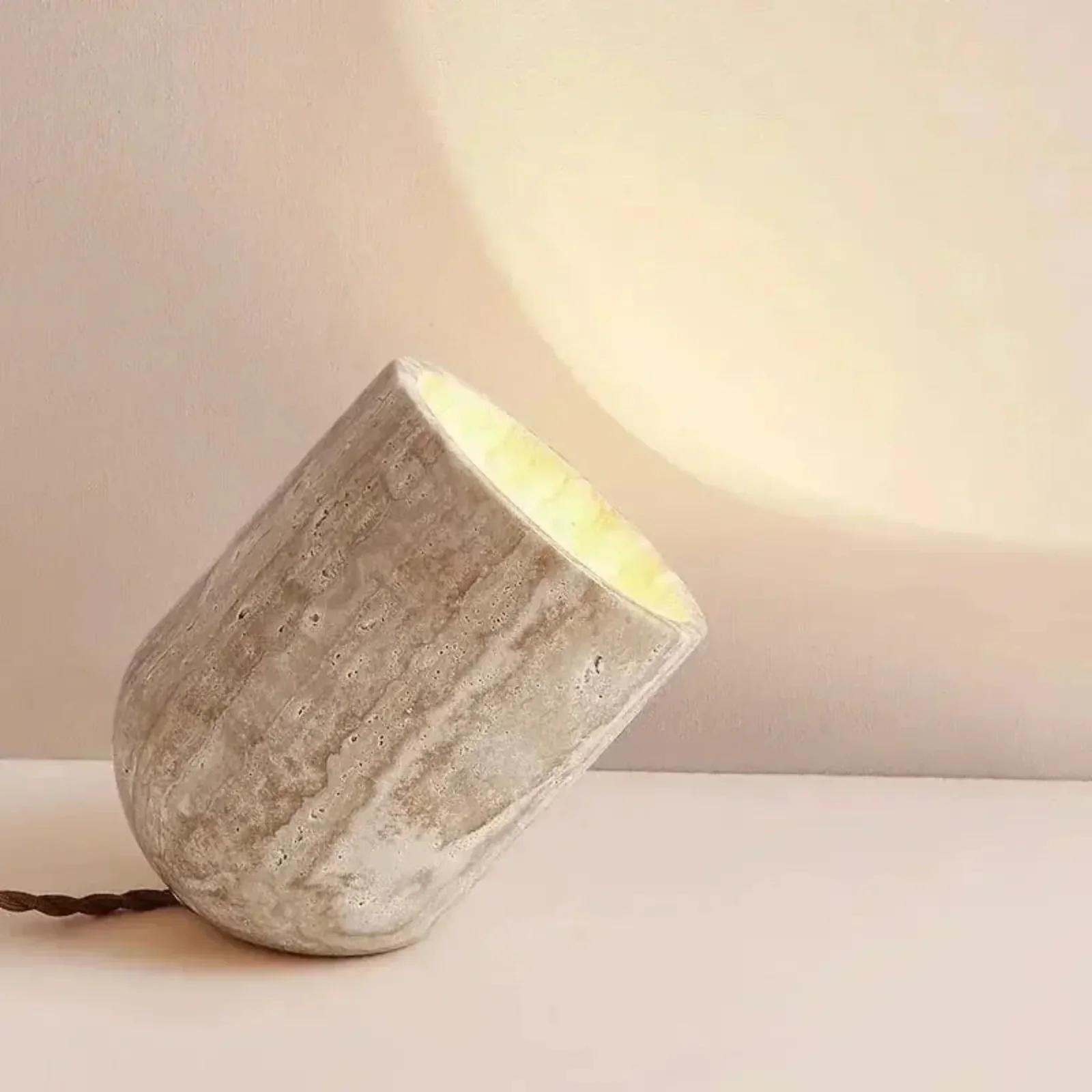 Stenvarm Travertin Natuursteen Accentlamp